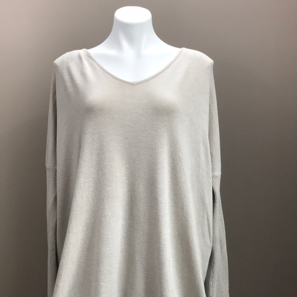 LOVESTITCH Sweater Size M - Picture 1 of 5